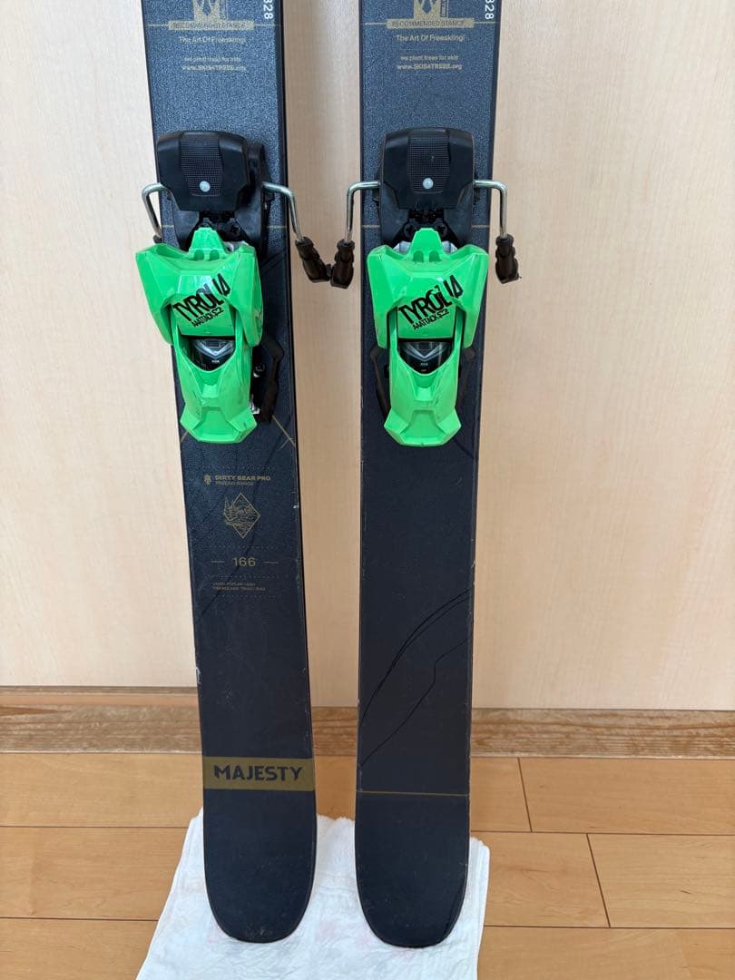 MAJESTY DIRTY BEAR PRO 166cm フリースキー　板