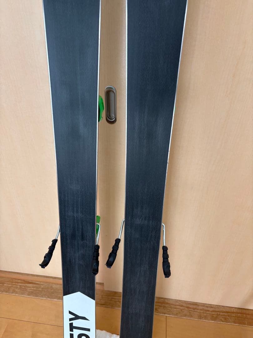 MAJESTY DIRTY BEAR PRO 166cm フリースキー　板