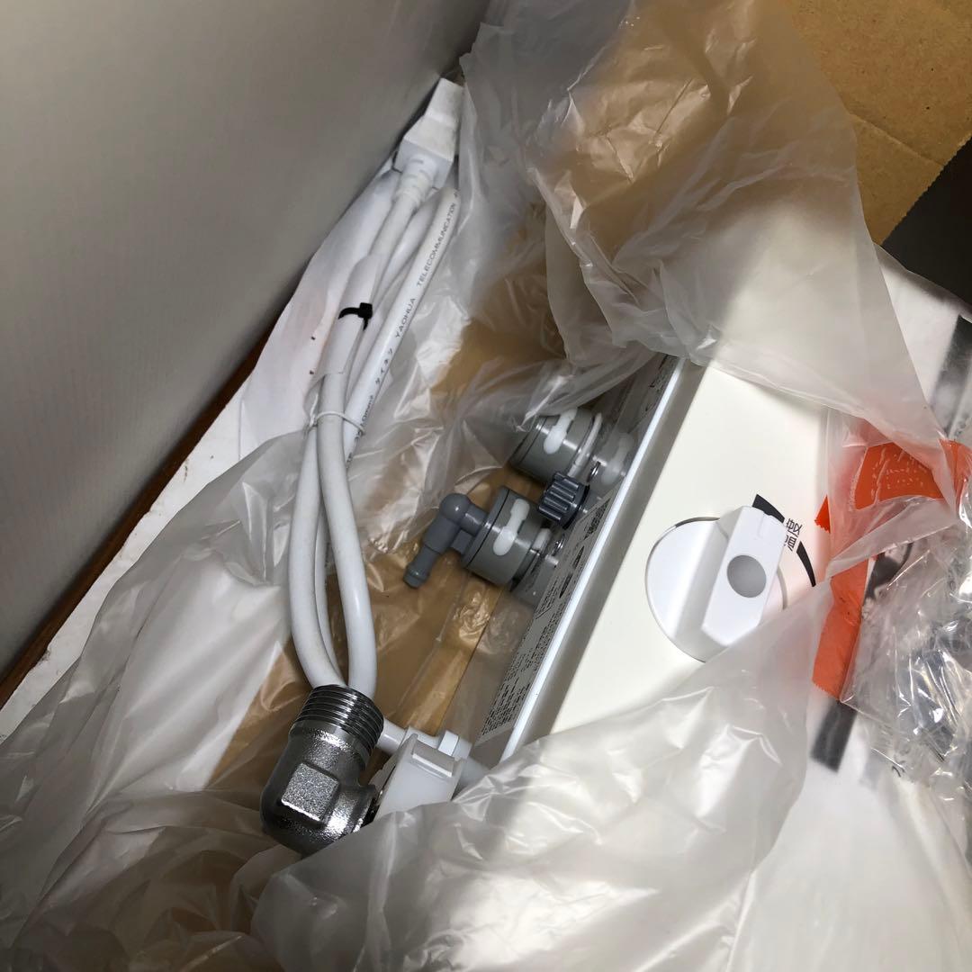 LIXIL 小型電気温水器　EHMN-CA3SC1-220C リクシル