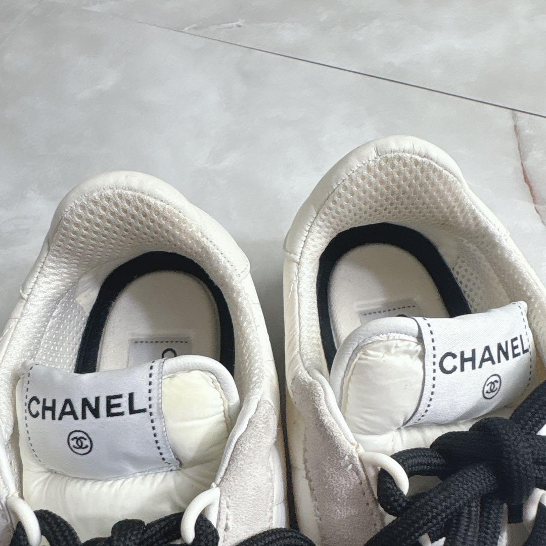 シャネル　CHANEL G39802 スニーカー　ホワイト　ブラック　38