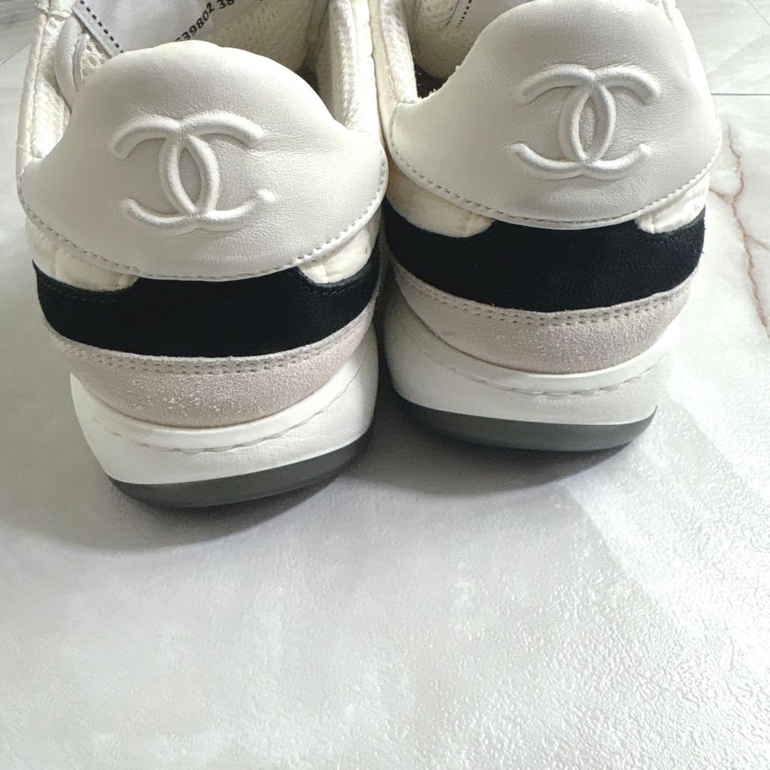 シャネル　CHANEL G39802 スニーカー　ホワイト　ブラック　38