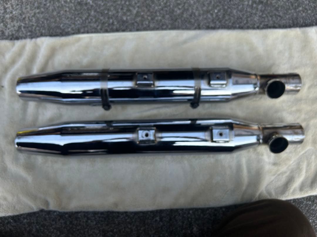 00〜06ハーレーソフティル用　デイトナテーパードスリップオンマフラー　JMCA