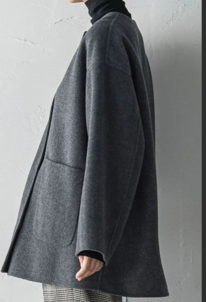 la.f...ラエフ ノーカラーリバーコート