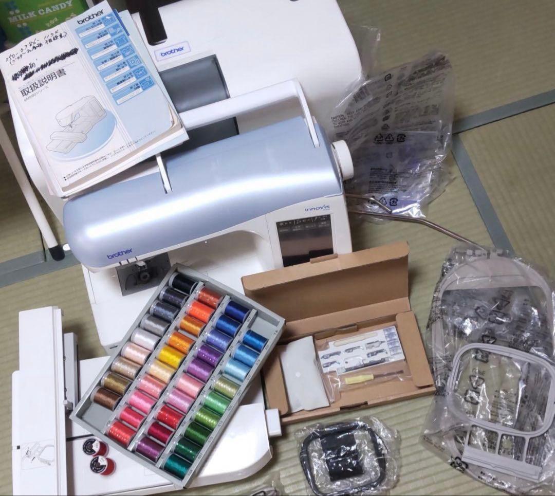 値下げ　brotherミシン ブラザーD300　EMS80 刺繍機付　ディズニー