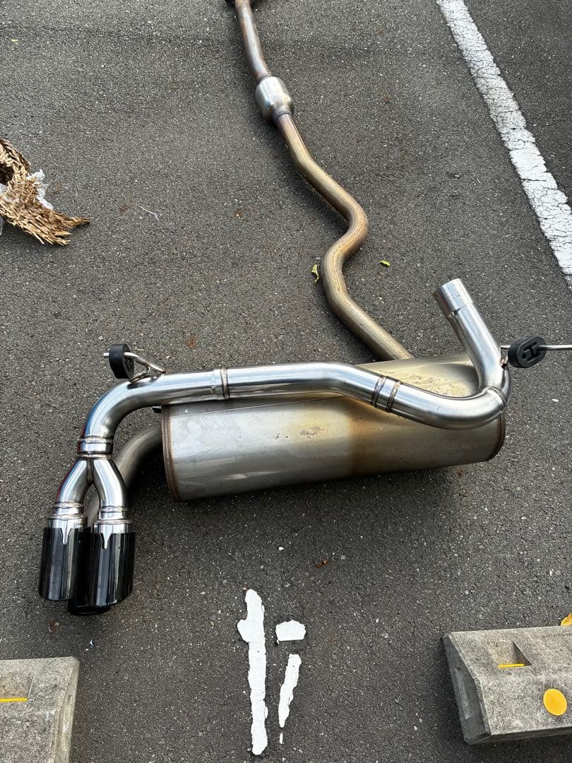  F30 31 F20 系　ワンオフ2本出しリアストレートマフラー引取歓迎