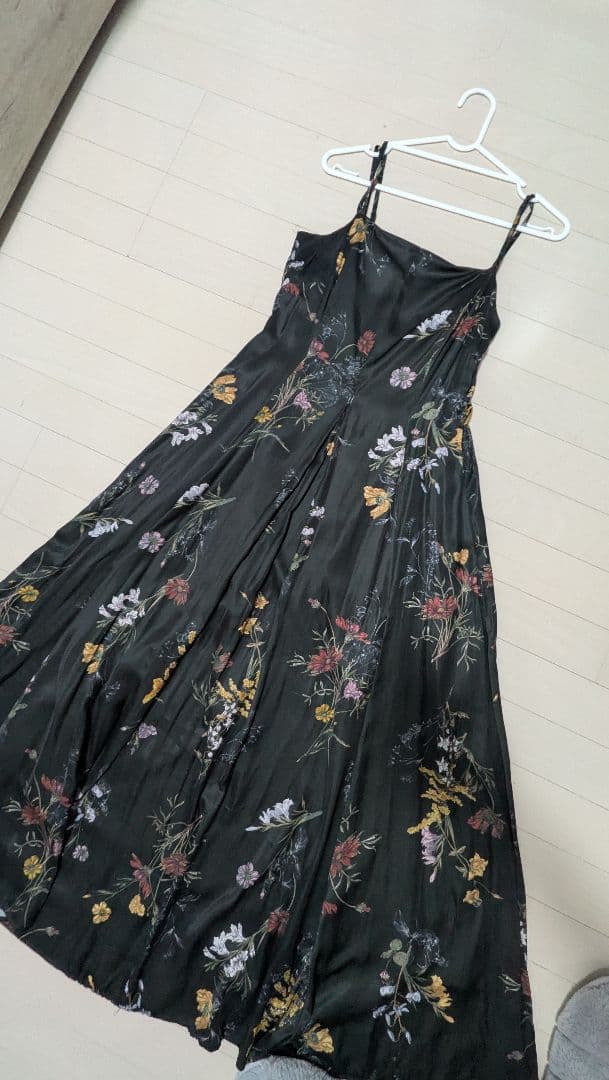 FRAY.ID ボタニカルプリントキャミソールワンピース ブラック