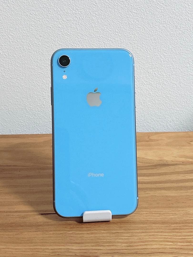 iPhoneXR64GB／本体美品／SIMフリー ※外カメラ不具合あり
