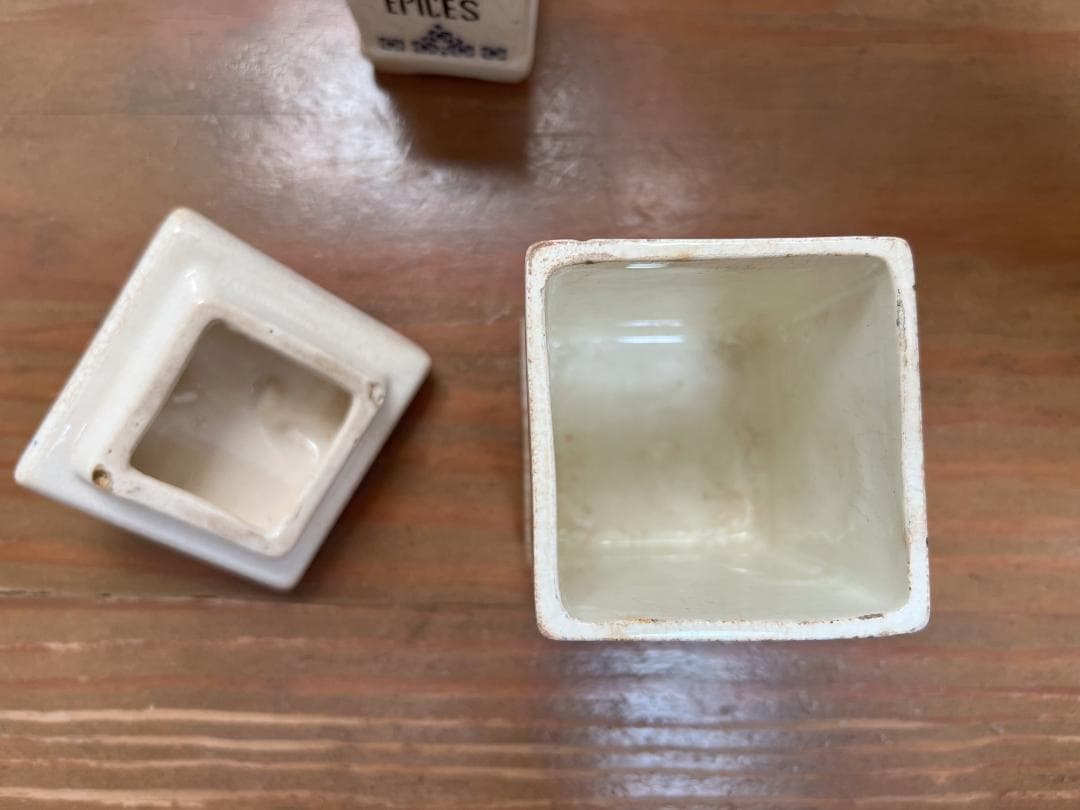 陶器のキャニスター3つセット フレンチアンティーク