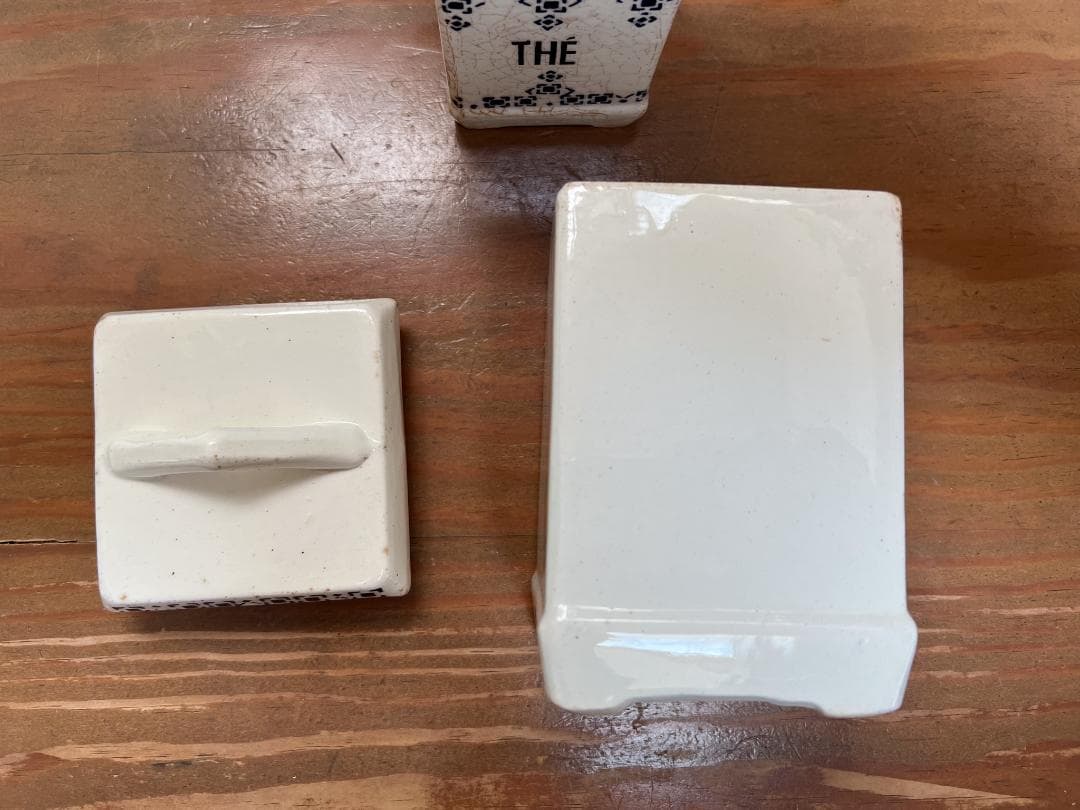 陶器のキャニスター3つセット フレンチアンティーク