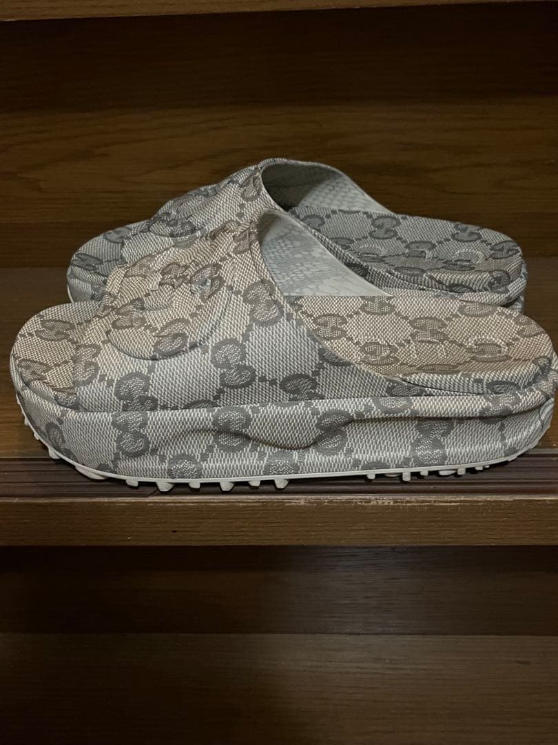 GUCCI グッチ インターロッキングG付き スライドサンダル