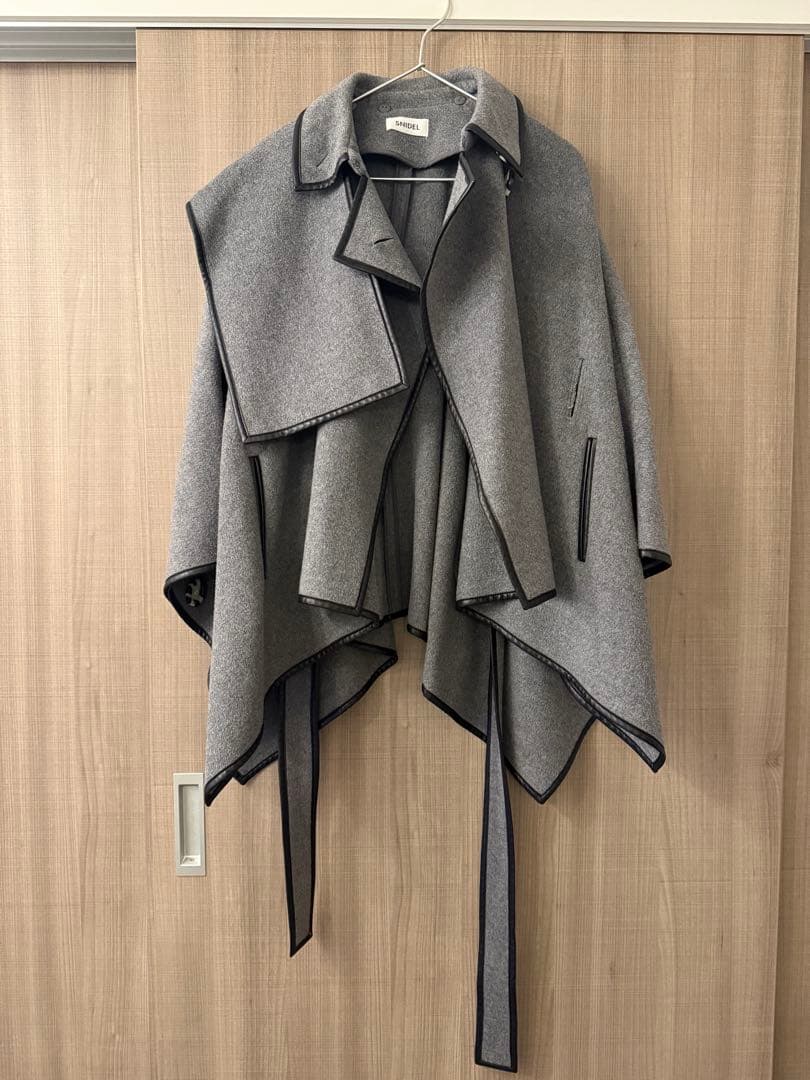 SNIDEL 新木優子 Sweet Collaborationポンチョコート