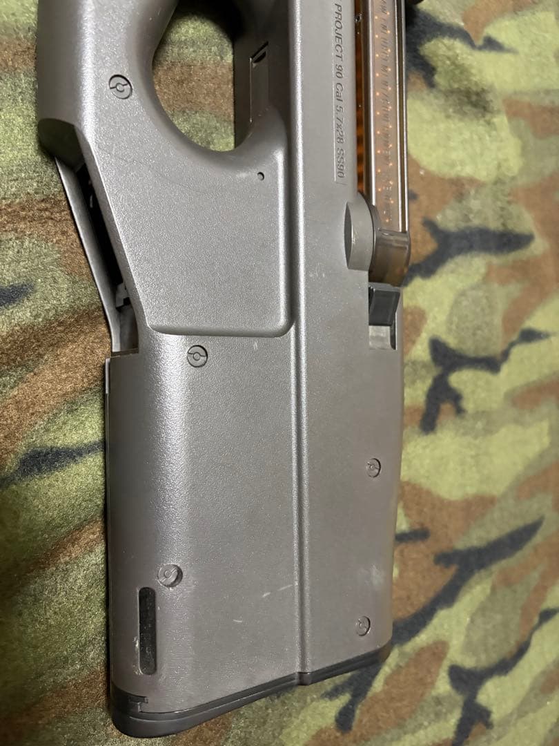 東京マルイ 電動ガン P90 ドットサイト・充電器他他付属　動作未確認