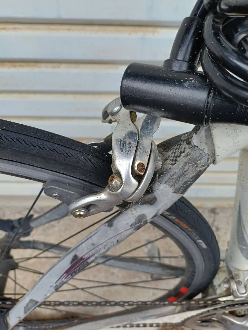 山王スポーツ　エミネンザEminenza ロードバイク　デダチャイU2 難あり