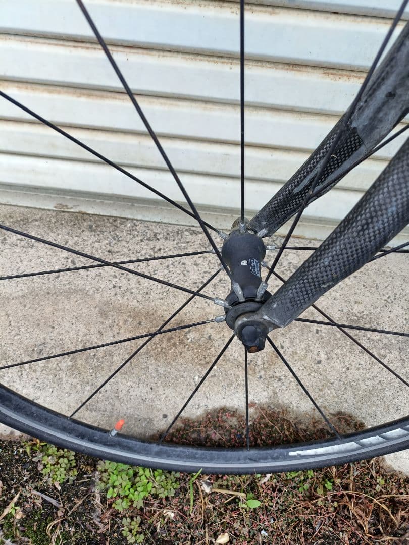 山王スポーツ　エミネンザEminenza ロードバイク　デダチャイU2 難あり