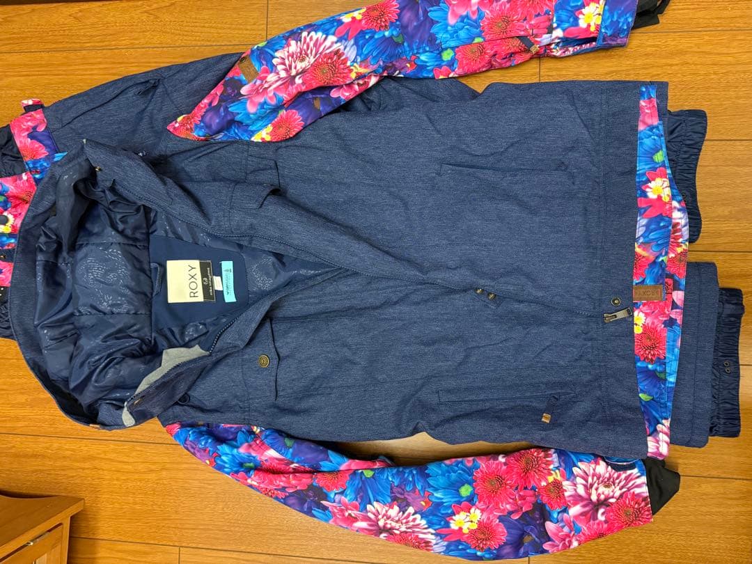 ROXY/ロキシー レディース スノーボードウェア 蜷川実花コラボ　上下セット