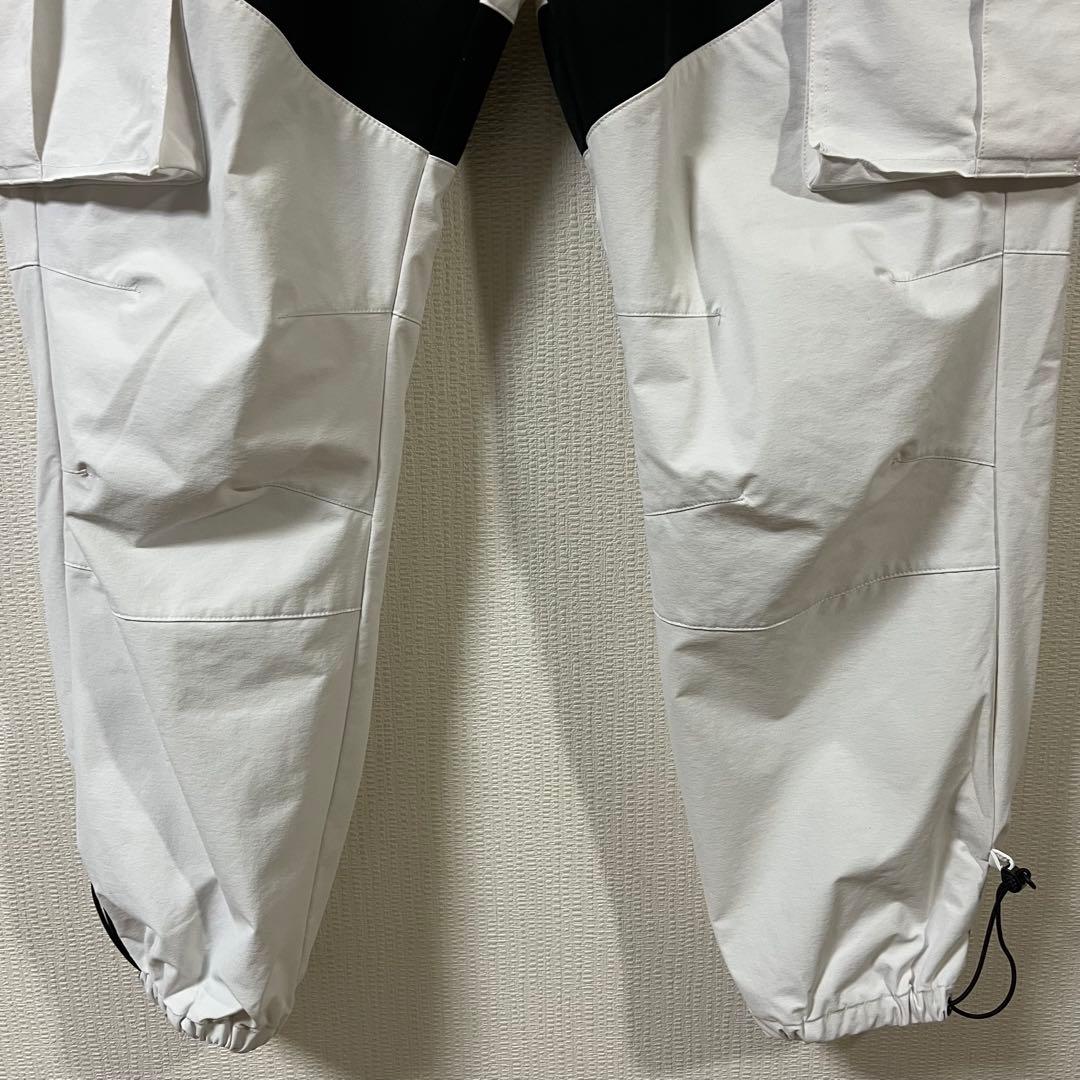 クロノス　CRONOS　ナイロンストレッチカーゴパンツ　Lサイズ　ホワイト