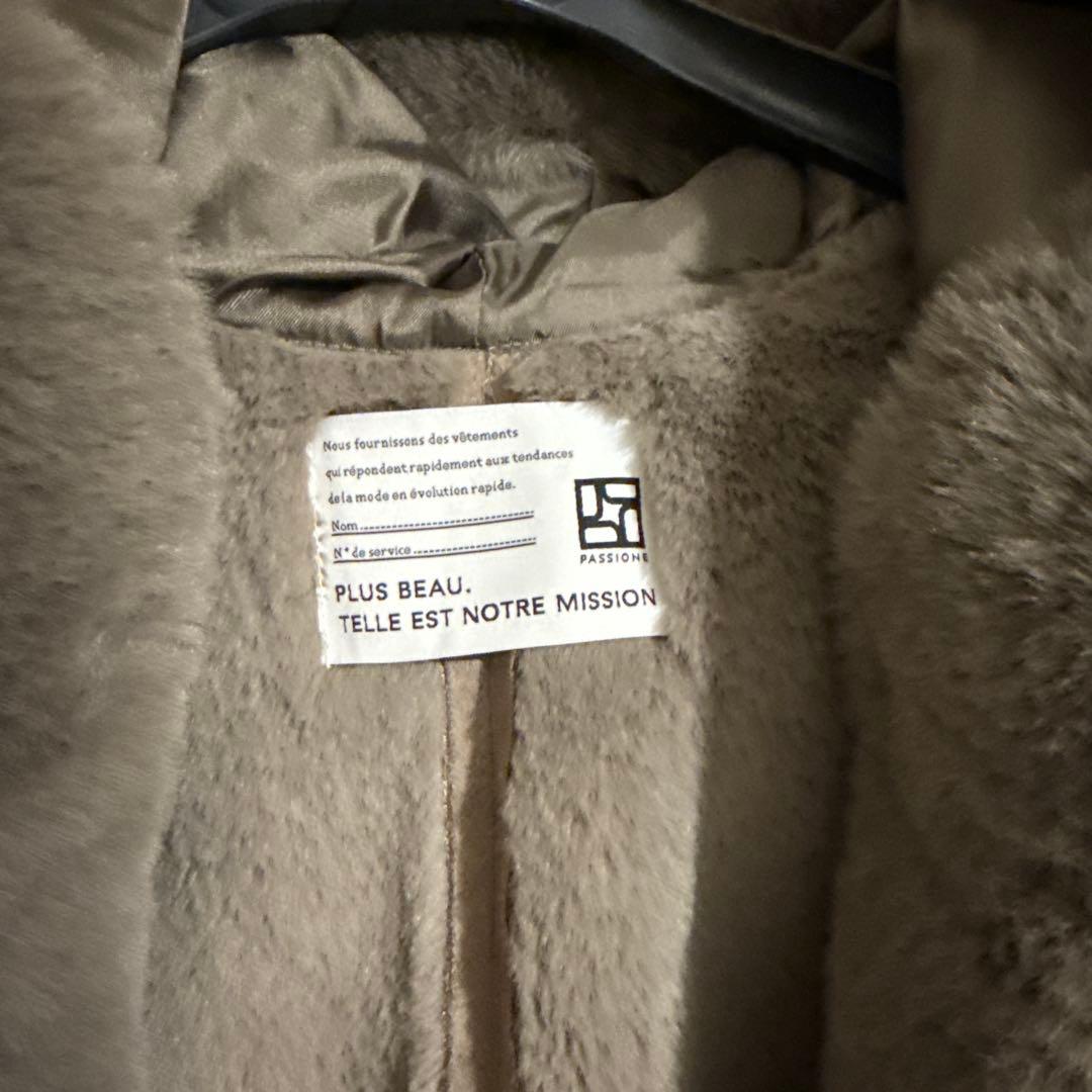 パシオーネ　フード付きグレーファージレ