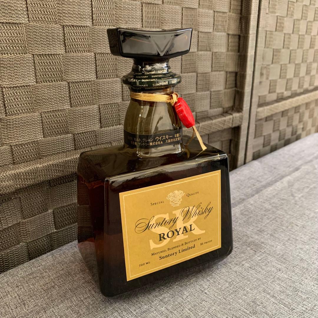 【未開封】サントリーウイスキー ロイヤル 720ml 赤タグ　青ラベル　セット