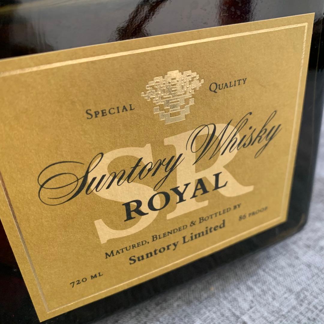 【未開封】サントリーウイスキー ロイヤル 720ml 赤タグ　青ラベル　セット
