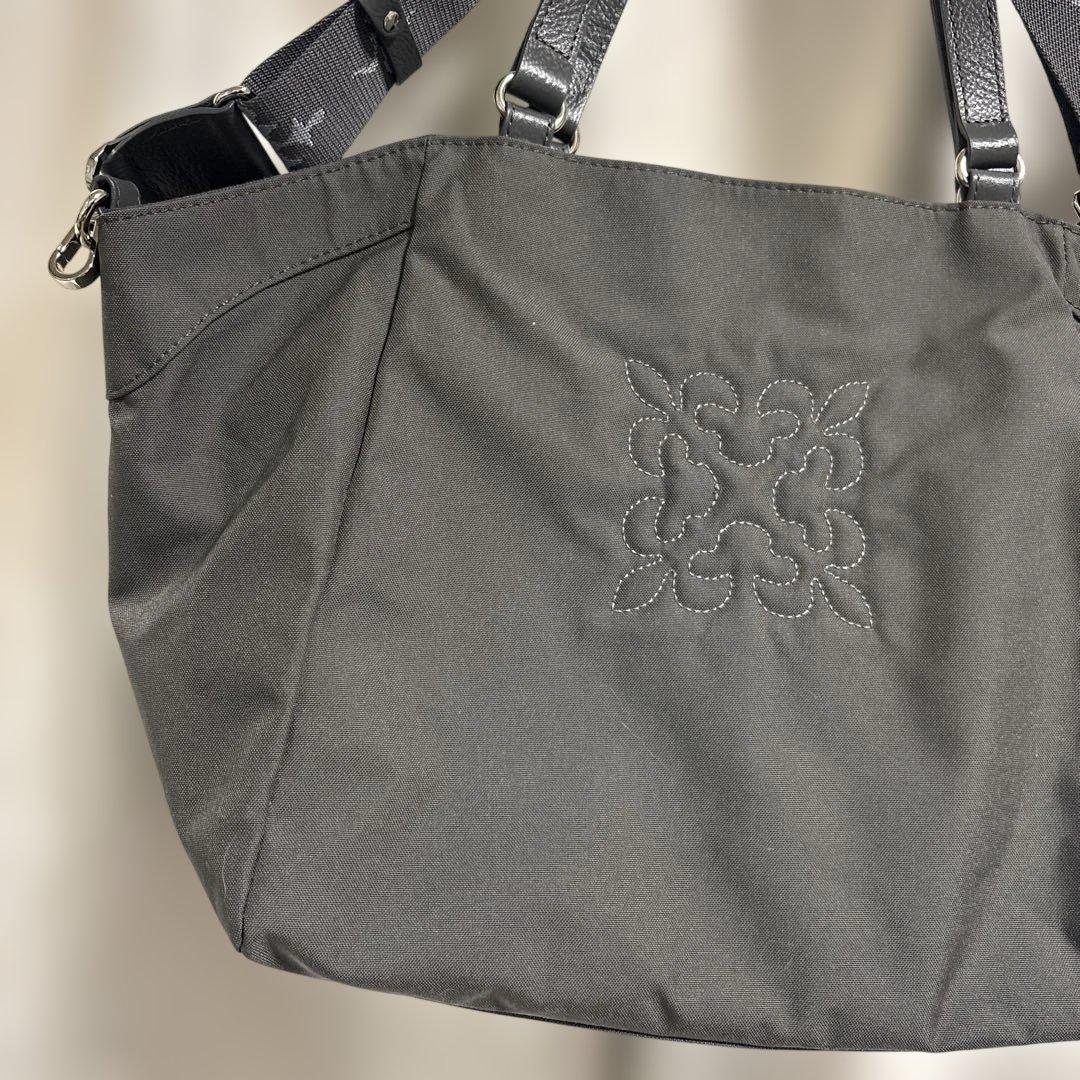 超美品ラシットA4入るコーデュラナイロン刺繍2way バッグ