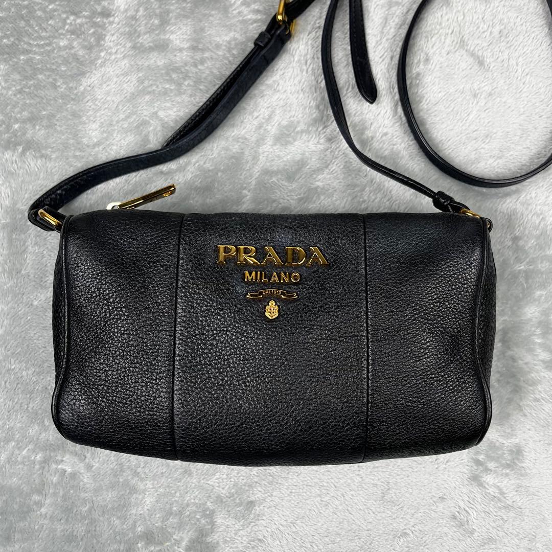Prada プラダ ショルダーバッグ 斜め掛け◎ ブラック 黒 ヴィッテロダイノ