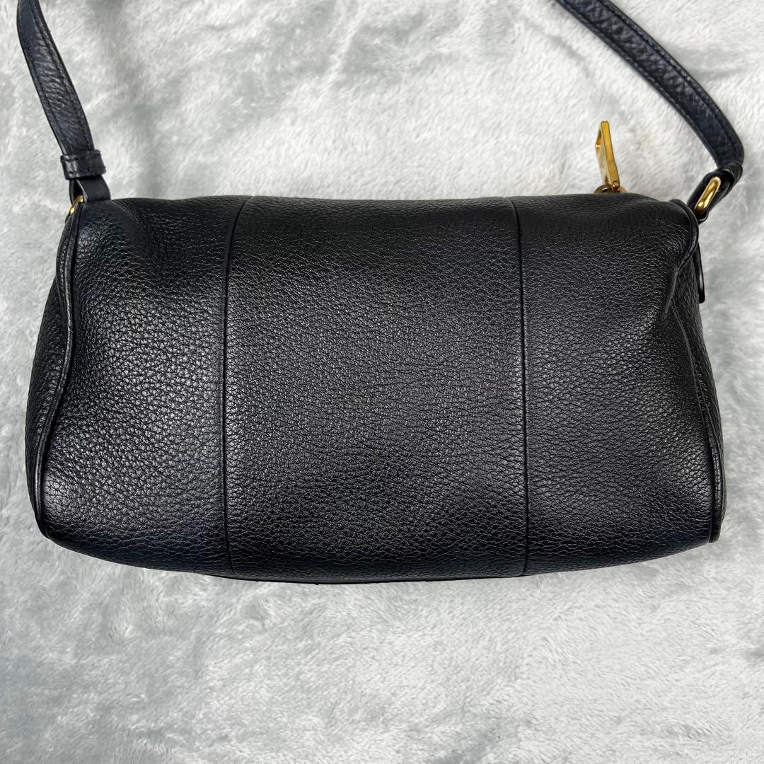 Prada プラダ ショルダーバッグ 斜め掛け◎ ブラック 黒 ヴィッテロダイノ