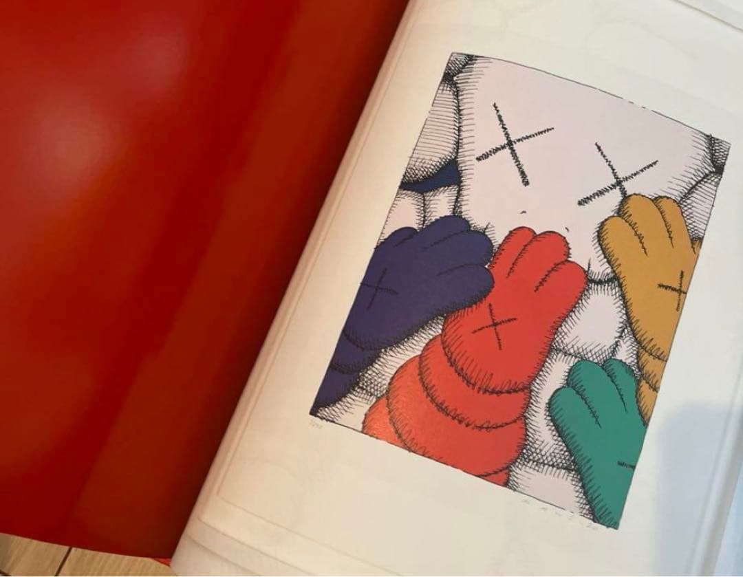 KAWS exibition art book 2冊セット