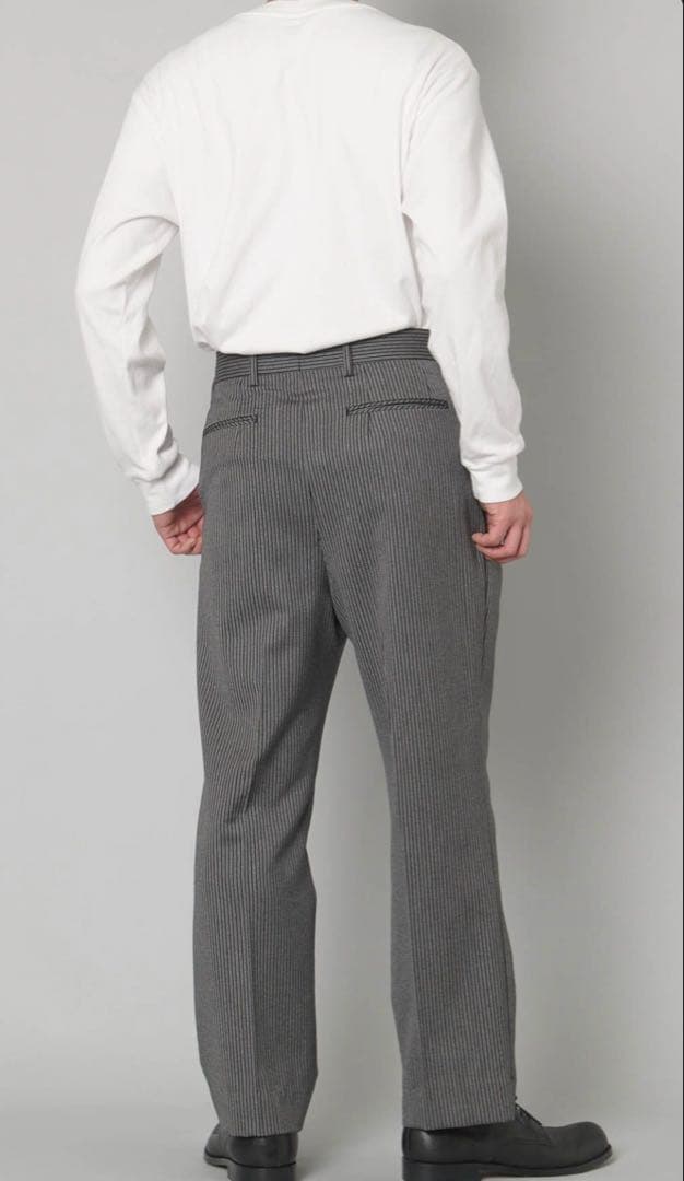 NEAT ストライプ テーパードスラックス44グレー