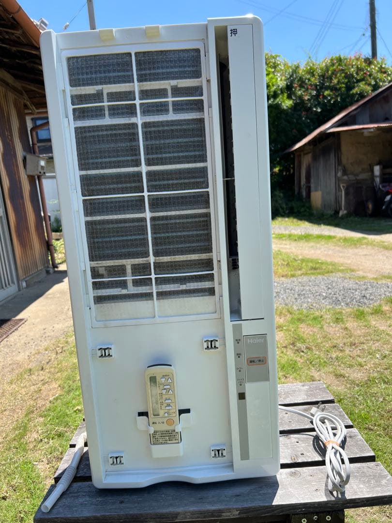 窓用エアコン ホワイト ボタン式