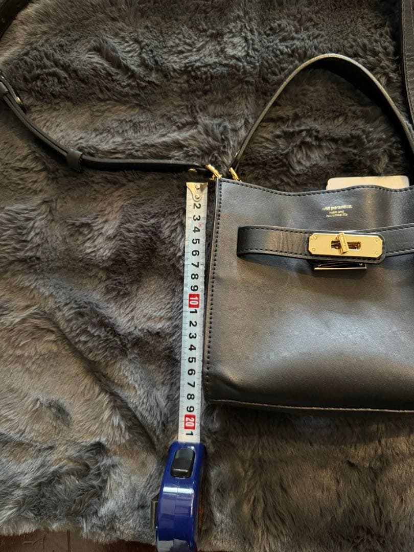 新品シータパランティカ　ブラックレザーショルダーバッグ