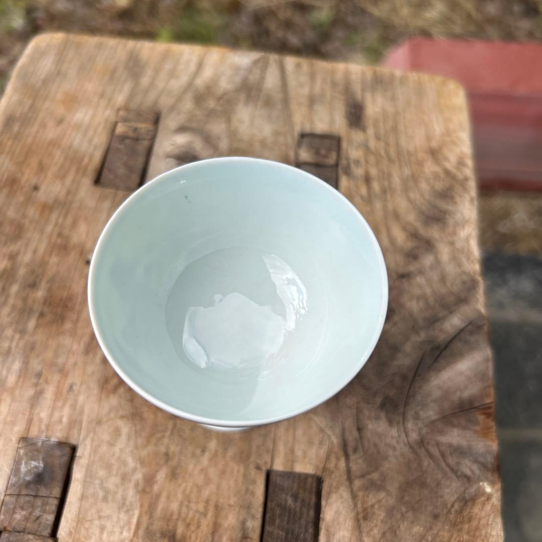 中国美術　大明萬暦年製　花飾湯冷まし ＆大明成化年製 台付盃 杯 2点