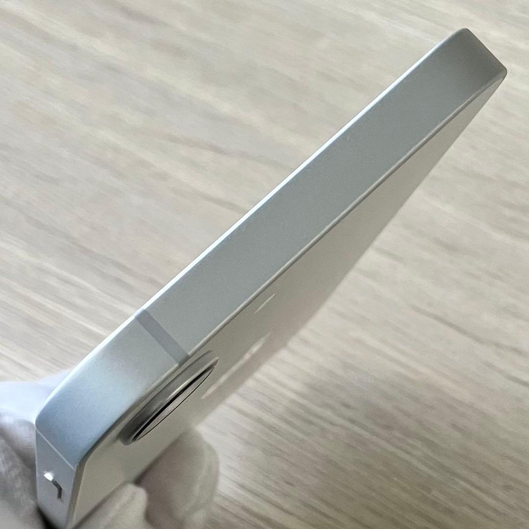 iPhone 16e 128GB ホワイト