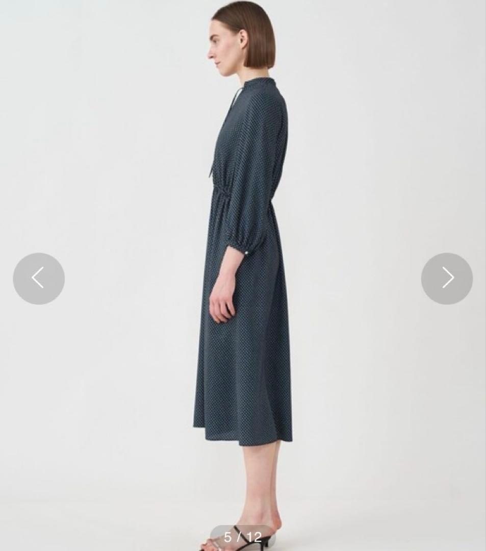 トゥモローランド ジオメトリックスクエアプリント ウエストシャーリングワンピース