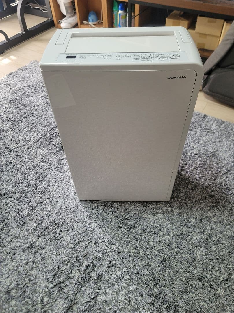 【美品】CORONA(コロナ) 衣類乾燥除湿機 ホワイト CD-H18A(W)