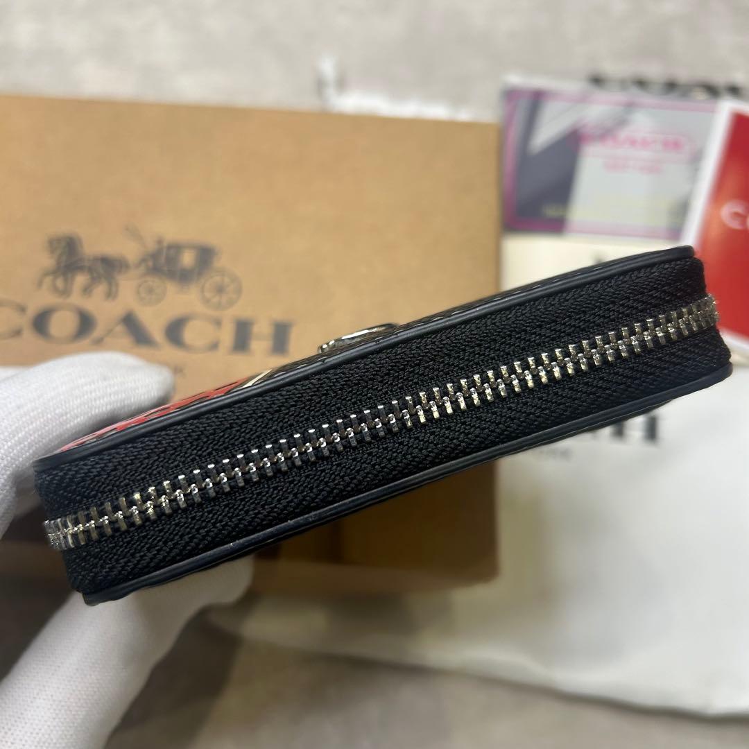 新品 未使用 コーチ COACH タビー いちご柄 財布 黒