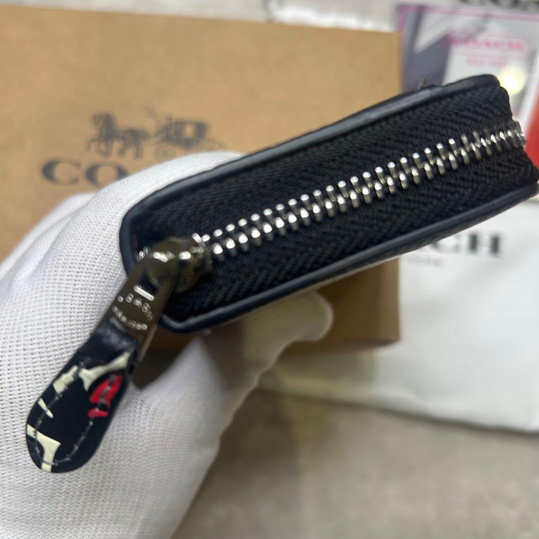 新品 未使用 コーチ COACH タビー いちご柄 財布 黒