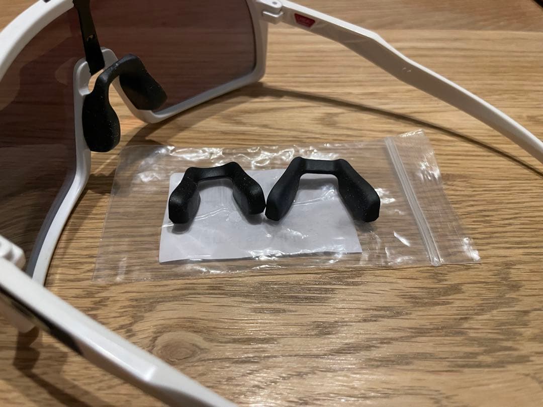 小物 Oakley SUTRO PRIZM ROAD Matte White