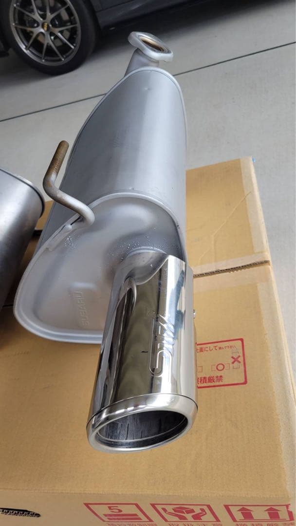 ステンレス製シルバーマフラー