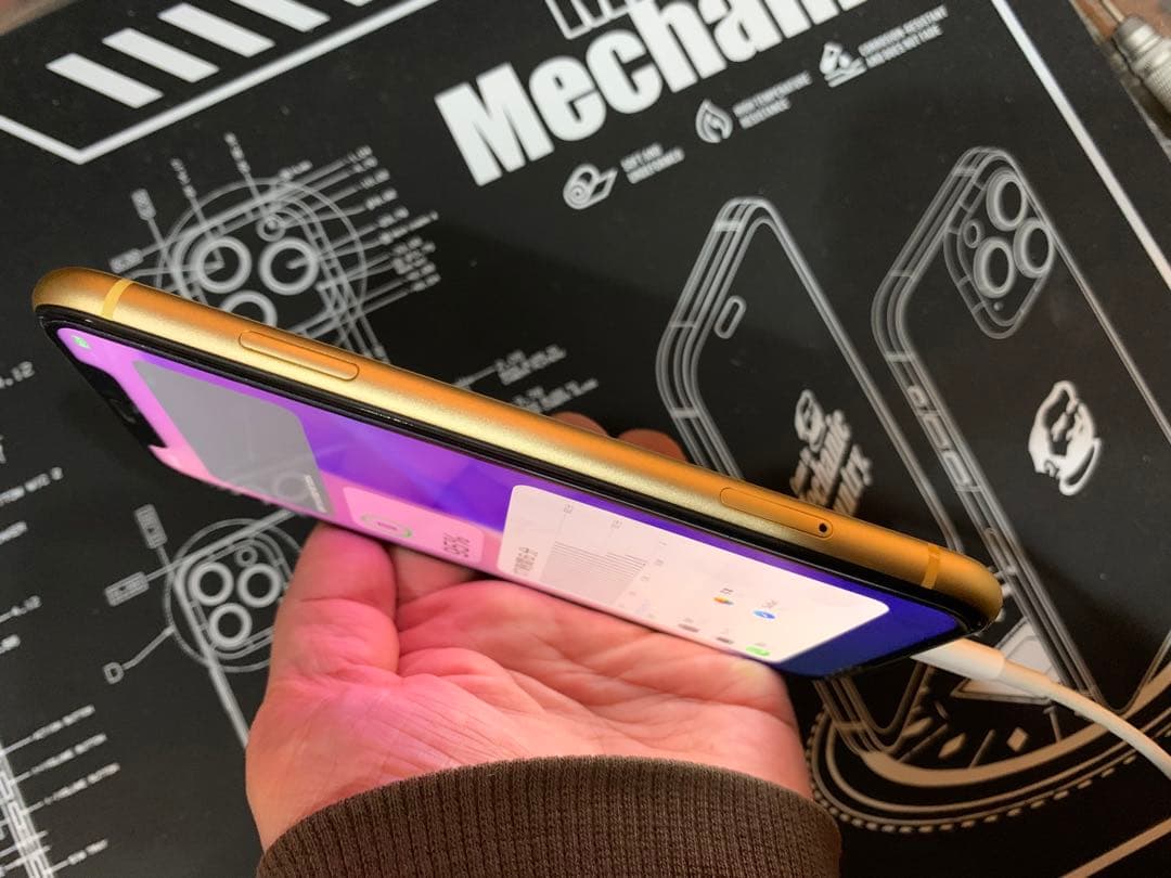 Apple iPhone XR イエロー 64GB