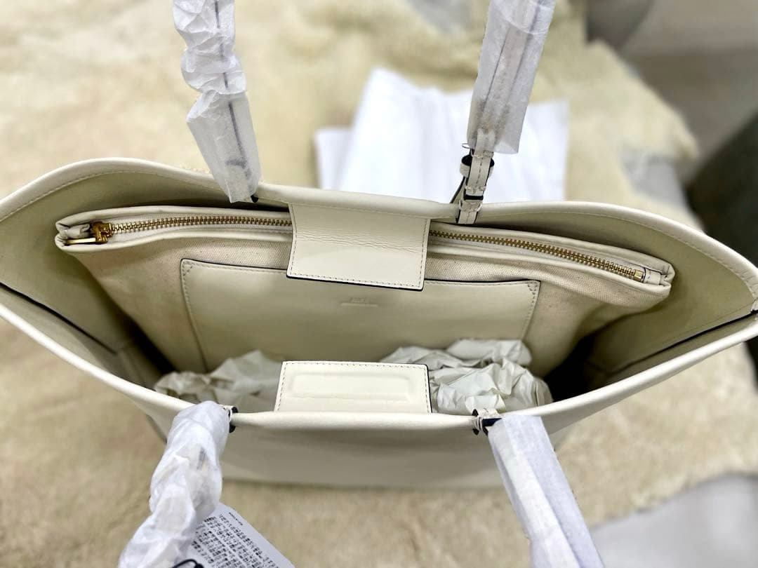 ROPE オフホワイトレザートートバッグ／A4対応／ポーチ付き