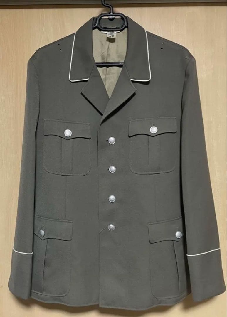 東ドイツ軍 軍服・制服 上着 実物 ｇ52サイズ(Lサイズ相当)