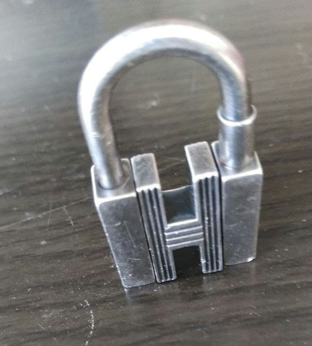 b*y様 最安値エルメス　カデナ　チャーム　トゥアレグ南京錠