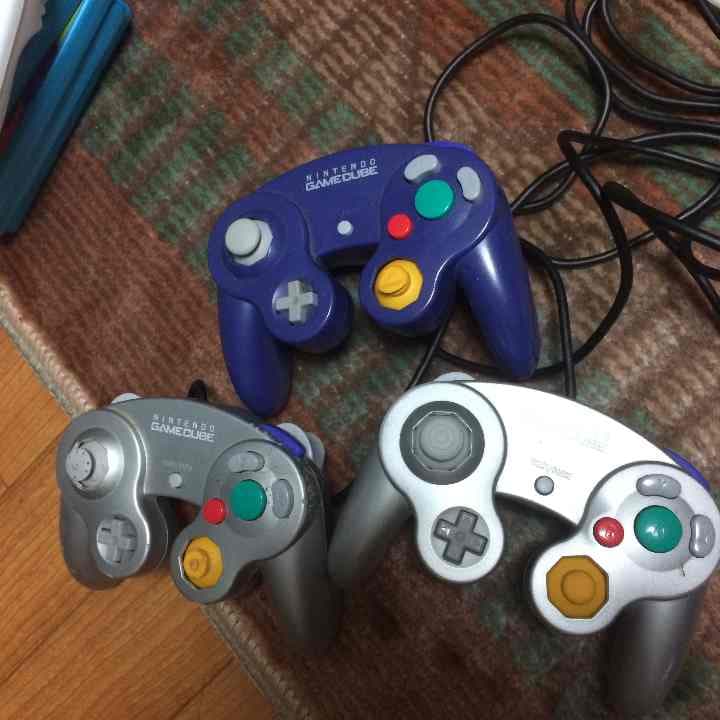 ゲームキューブ本体一式 ソフト4本