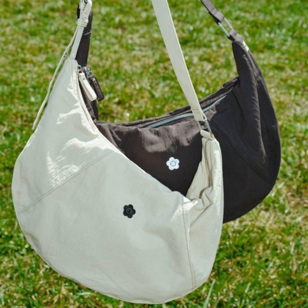 新品 MARYQUANT マリクワ ワンポイント刺繍 ショルダーバッグ ホワイト