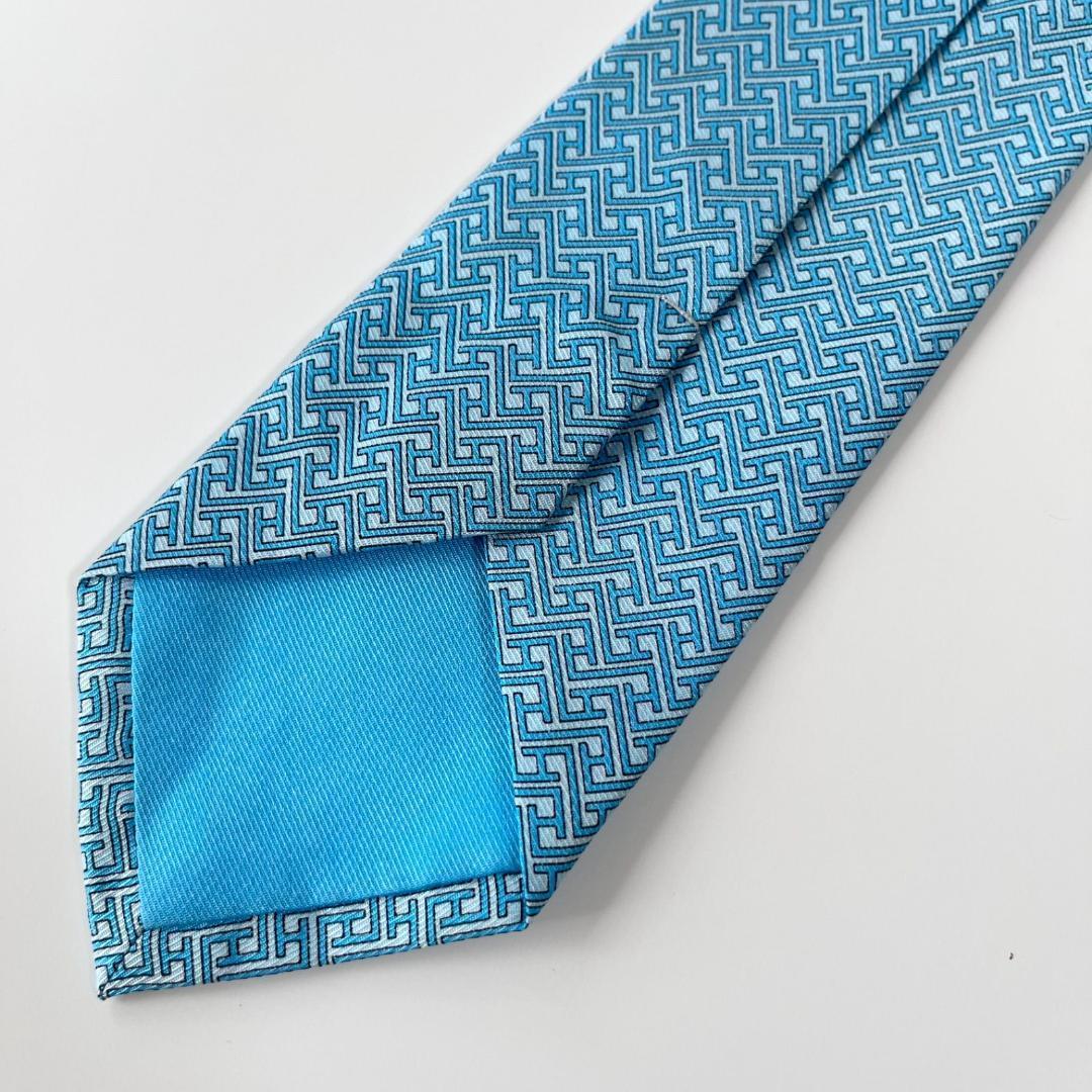 美品 HERMES エルメス ネクタイ シルク100% スカイブルー 総柄