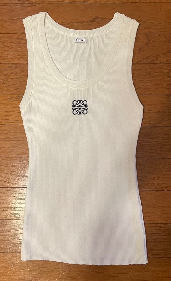 LOEWE 刺繍ロゴ タンクトップ