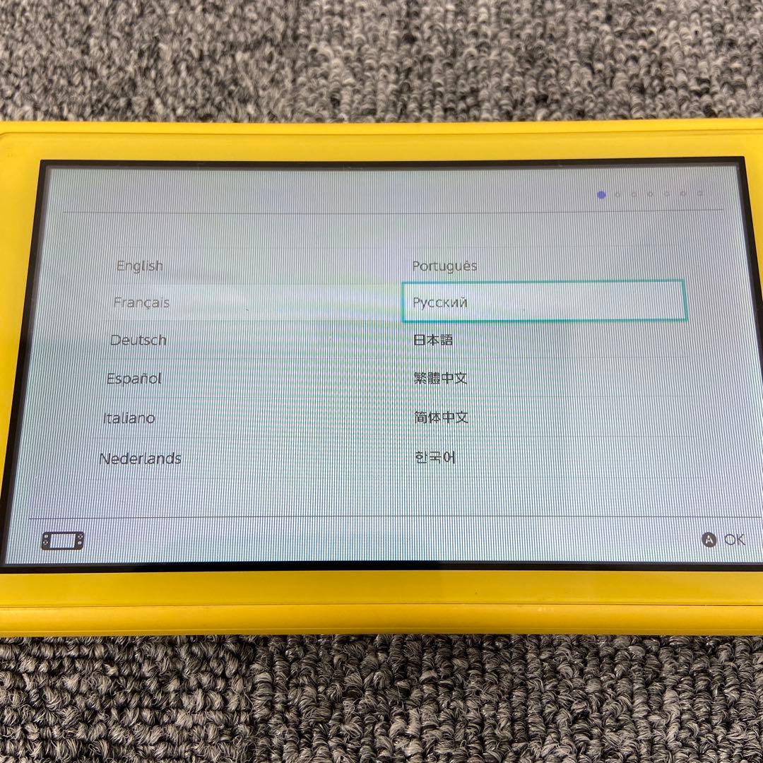 Nintendo Switchライト　イエロー