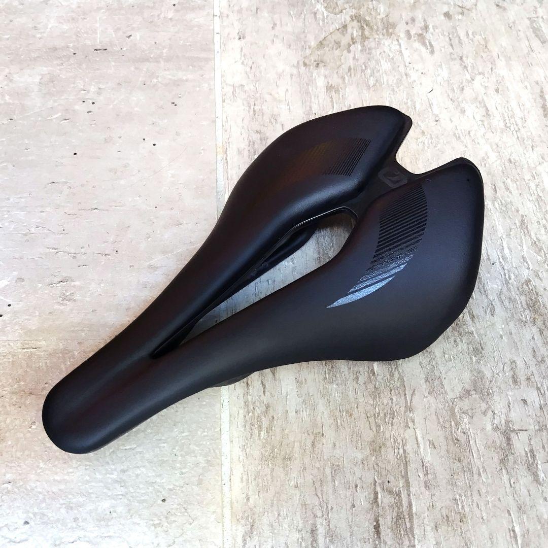 MOST LYNX ULTRA サドル