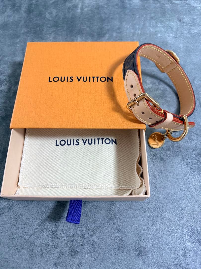 ✨新品試着のみ✨LOUIS VUITTON/首輪/定価73,700円/PMサイズ