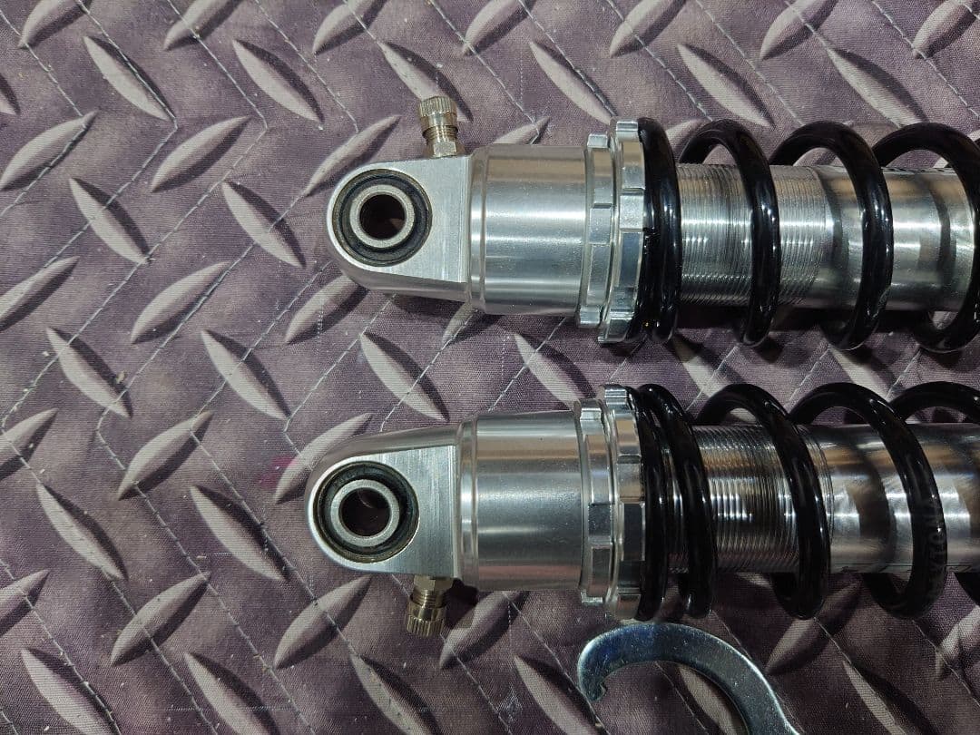 DAYTONA 240リアサスペンション